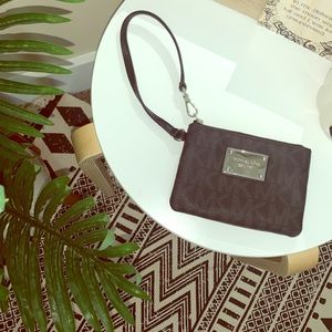 NWOT black Michael Kors  5.5”x4” wristlet